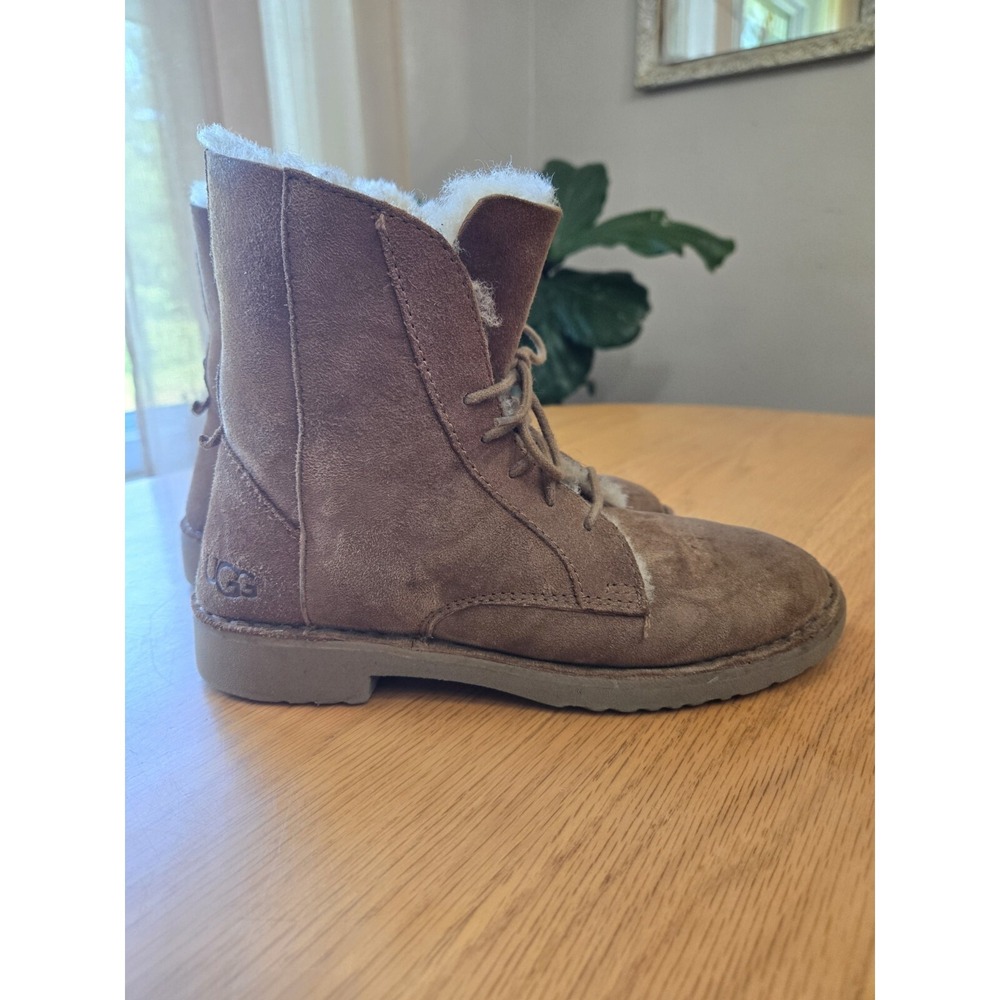 Ugg Quincy Sheepskin Lace Up Bootie 1012359 - Women Size 6